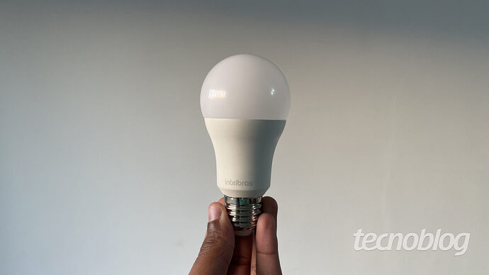 Smart-lampada-Intelbras-EWS-410-16-1536x864
