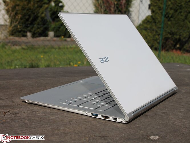 Acer_AS_S7_393_15